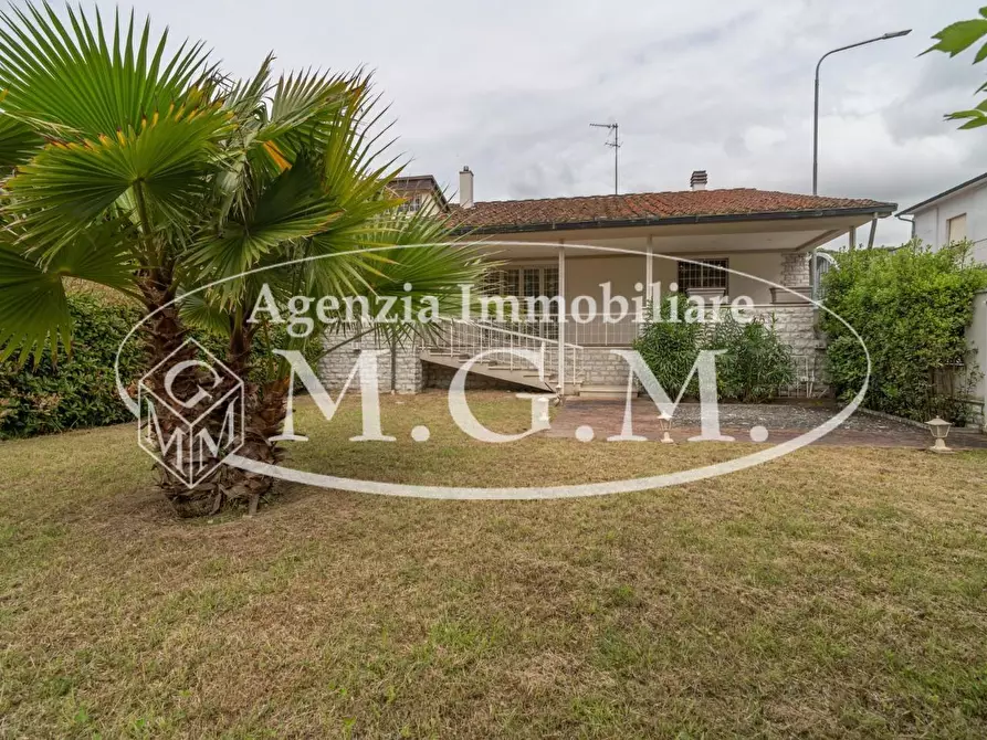 Immagine 53 di Casa semindipendente in vendita  a Ponsacco