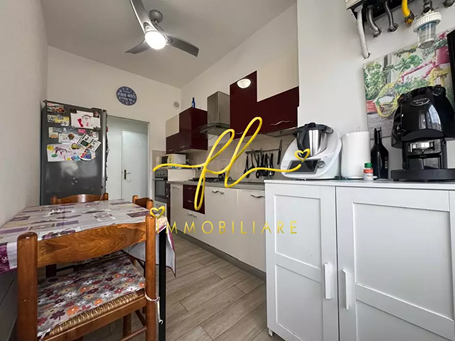 Immagine 14 di Appartamento in vendita  a Livorno