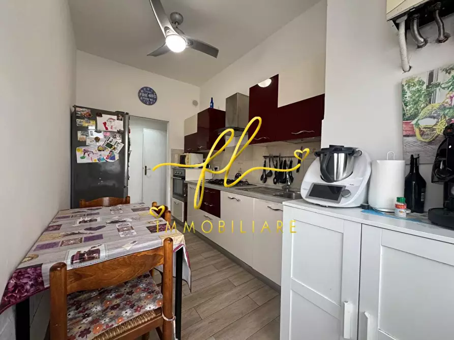 Immagine 10 di Appartamento in vendita  a Livorno