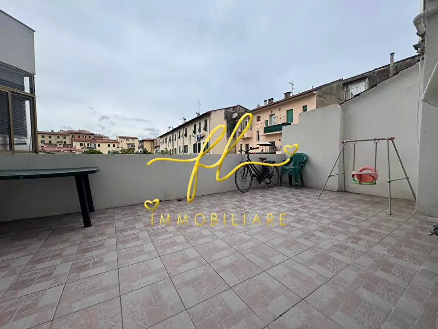 Immagine 31 di Appartamento in vendita  a Livorno