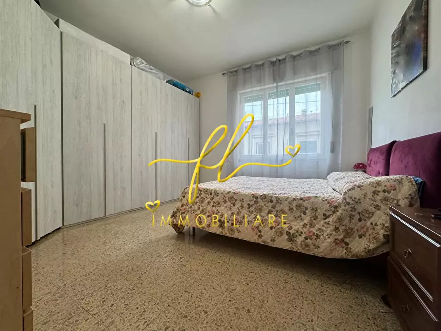 Immagine 21 di Appartamento in vendita  a Livorno