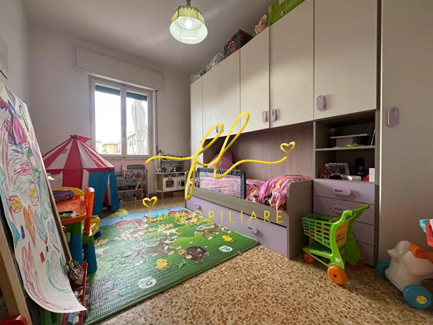 Immagine 24 di Appartamento in vendita  a Livorno