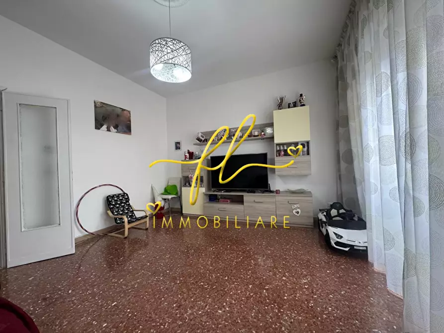 Immagine 5 di Appartamento in vendita  a Livorno