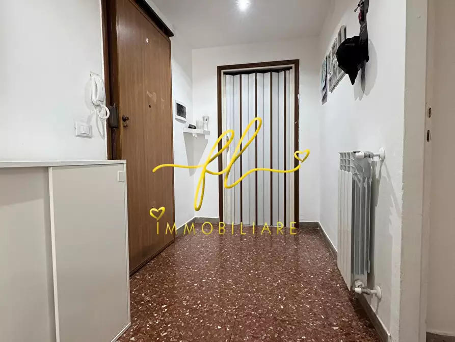 Immagine 8 di Appartamento in vendita  a Livorno