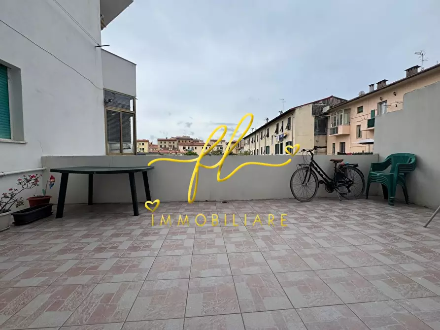 Immagine 33 di Appartamento in vendita  a Livorno