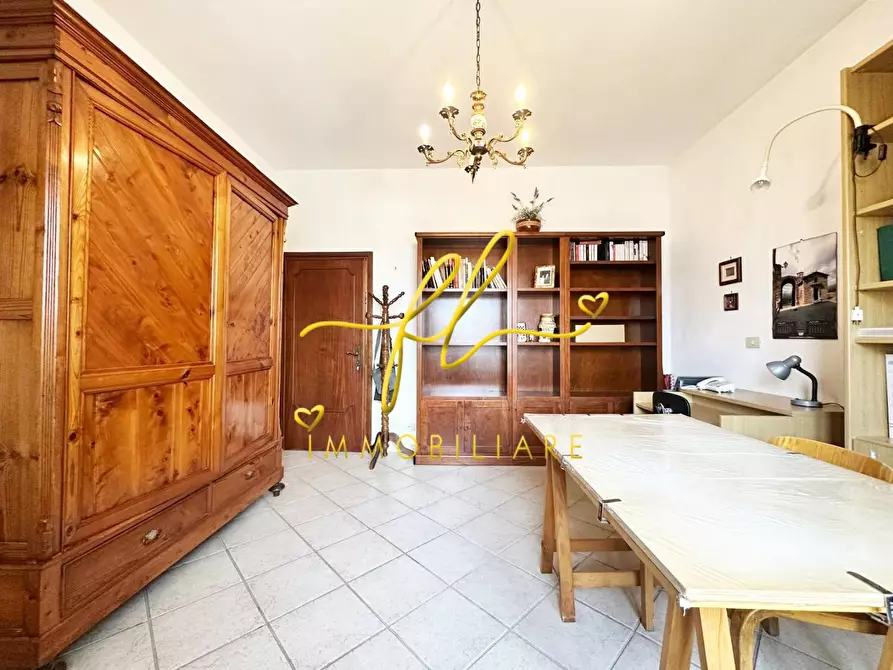 Immagine 24 di Appartamento in vendita  a Volterra