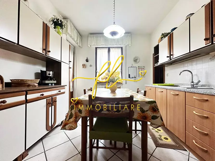 Immagine 6 di Appartamento in vendita  a Volterra