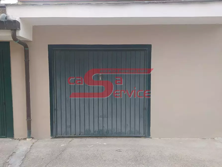 Immagine 32 di Appartamento in vendita  a Montecatini Terme