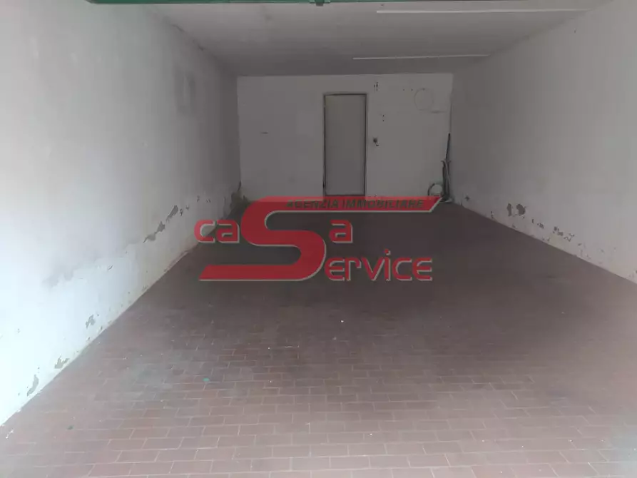 Immagine 33 di Appartamento in vendita  a Montecatini Terme