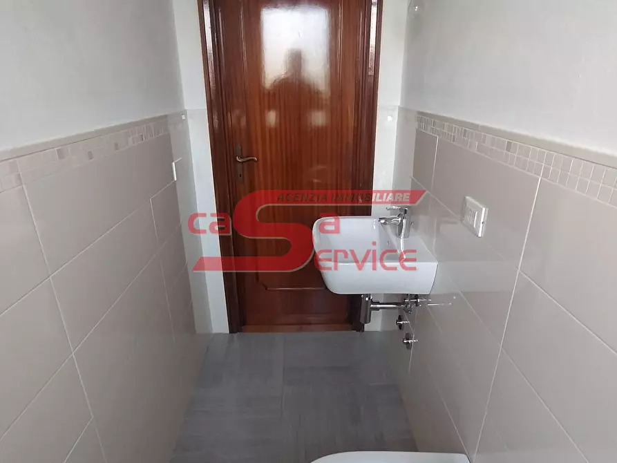 Immagine 30 di Appartamento in vendita  a Montecatini Terme