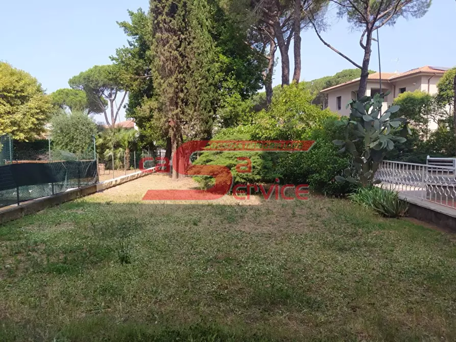 Immagine 4 di Appartamento in vendita  a Montecatini Terme