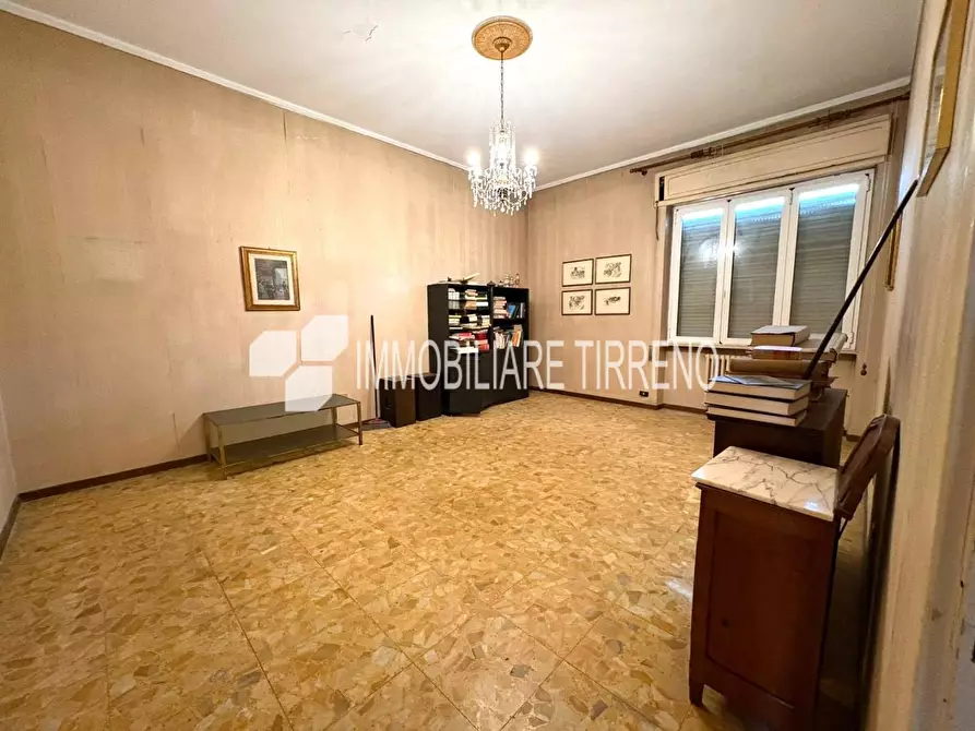 Immagine 7 di Appartamento in vendita  a Massa