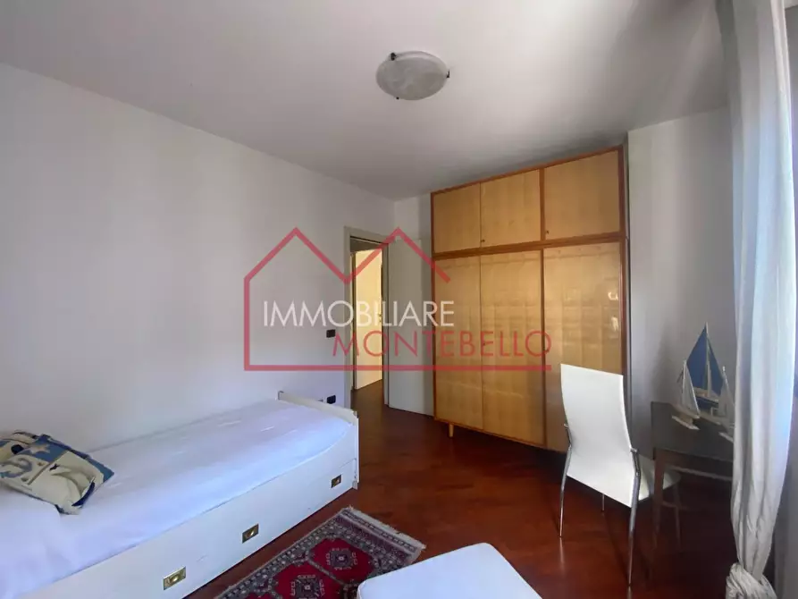 Immagine 22 di Villa in vendita  a Viareggio