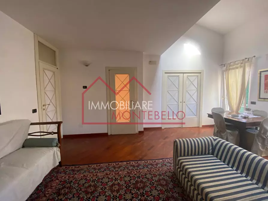 Immagine 34 di Villa in vendita  a Viareggio