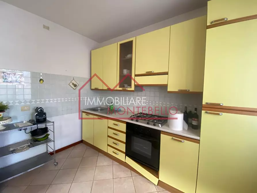 Immagine 25 di Villa in vendita  a Viareggio