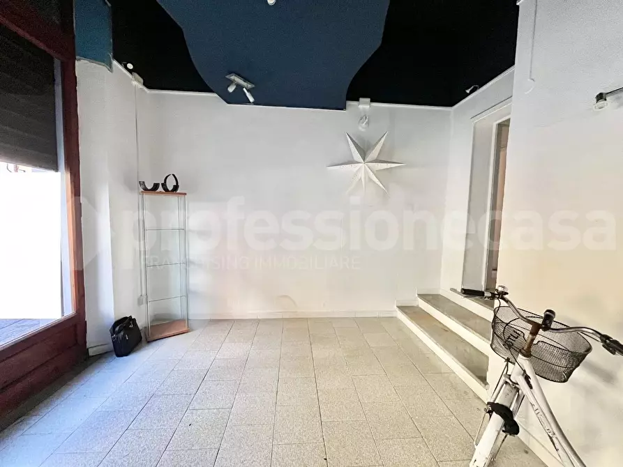 Immagine 4 di Locale commerciale in vendita  a Pisa