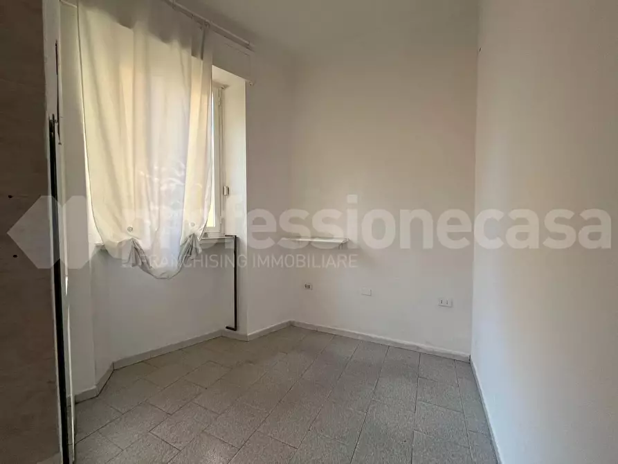 Immagine 11 di Locale commerciale in vendita  a Pisa