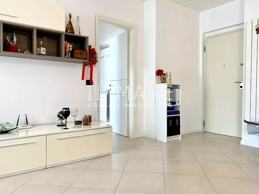 Immagine 3 di Appartamento in vendita  a Massa