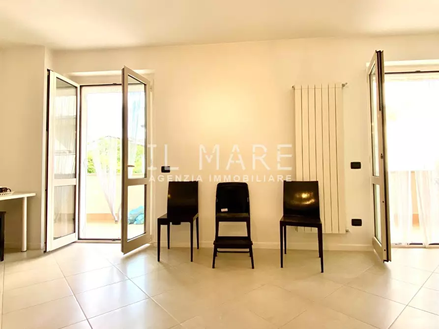 Immagine 4 di Appartamento in vendita  a Massa