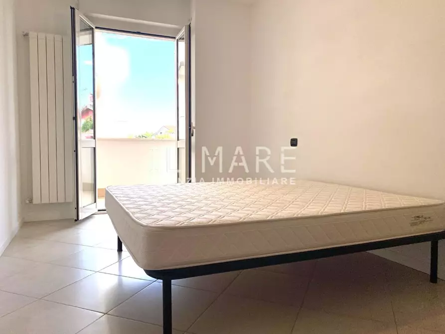 Immagine 8 di Appartamento in vendita  a Massa