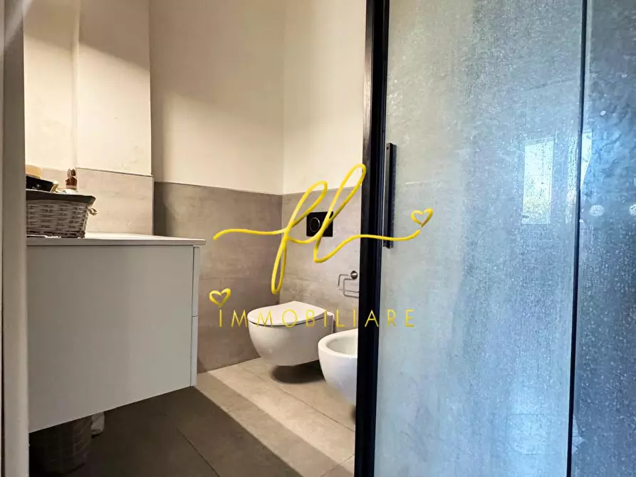 Immagine 18 di Appartamento in vendita  a Rosignano Marittimo