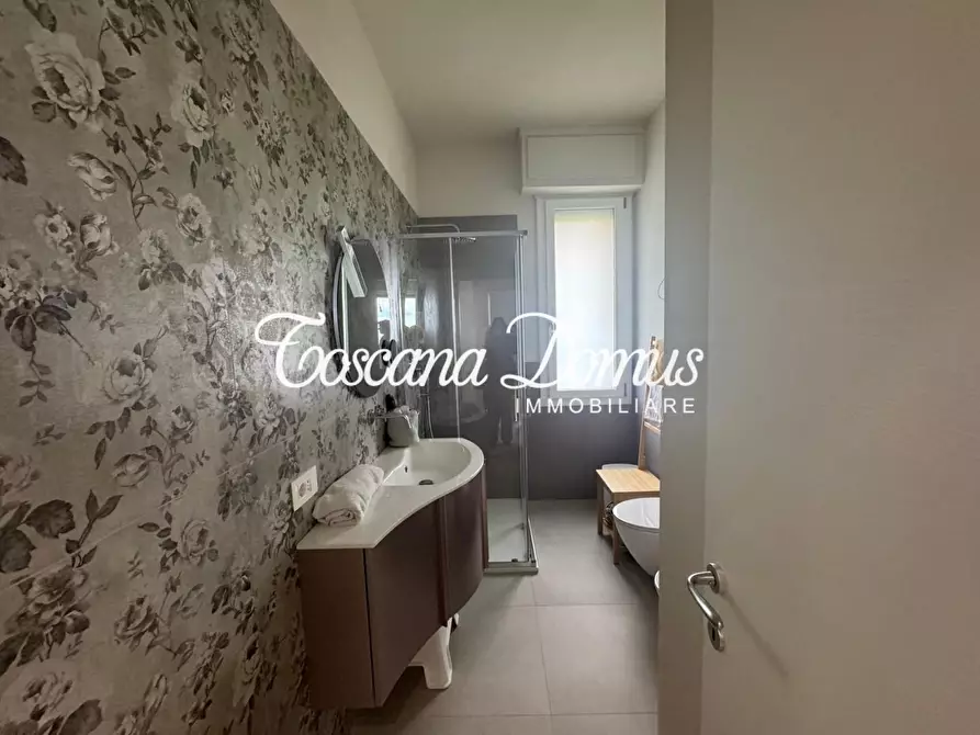 Immagine 12 di Appartamento in vendita  a Siena