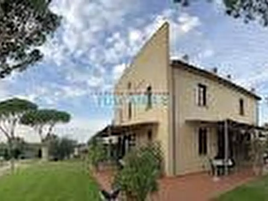 Immagine 6 di Appartamento in vendita  a Cecina