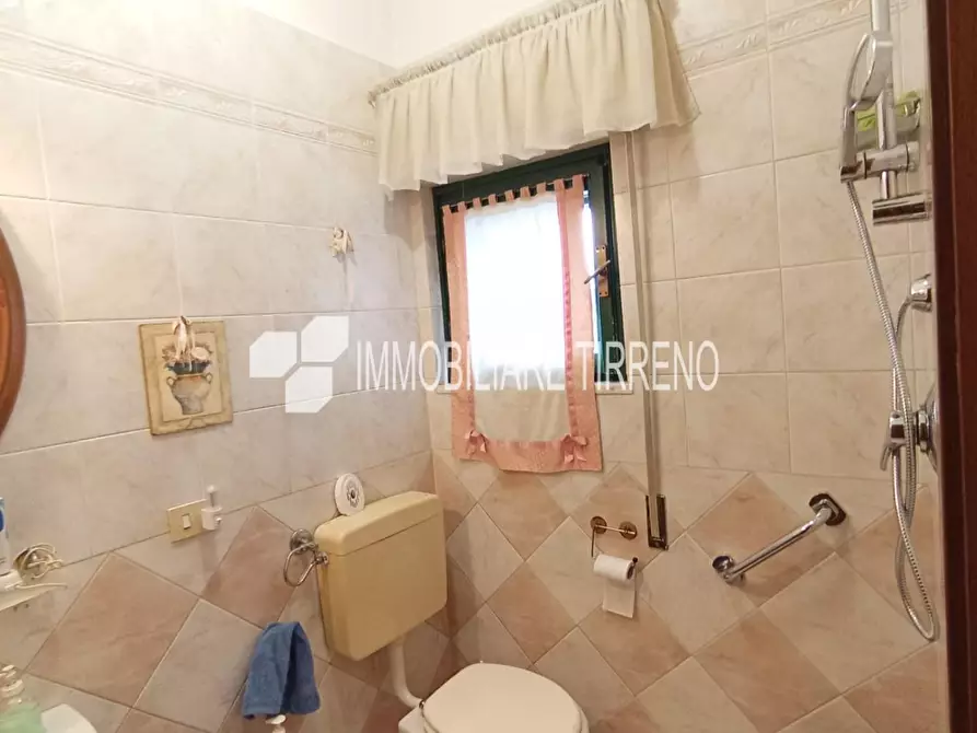 Immagine 14 di Villetta a schiera in vendita  a Massa