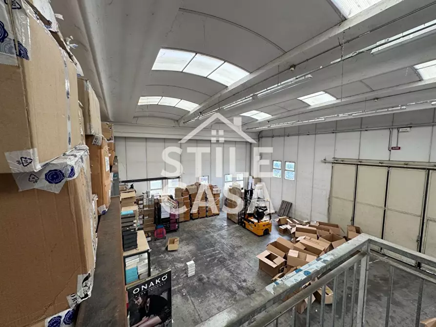 Immagine 9 di Capannone industriale in vendita  a Altopascio