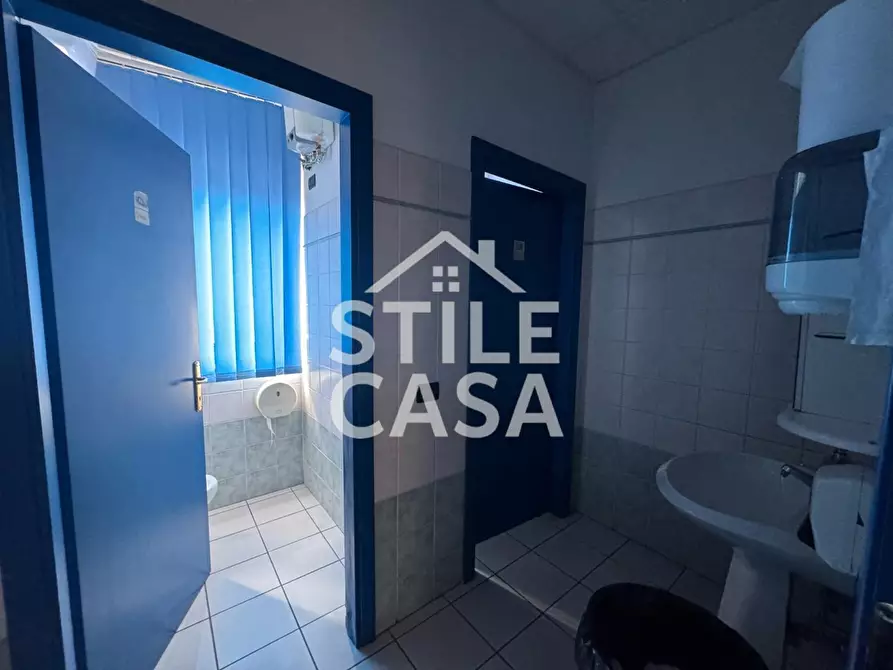 Immagine 11 di Capannone industriale in vendita  a Altopascio