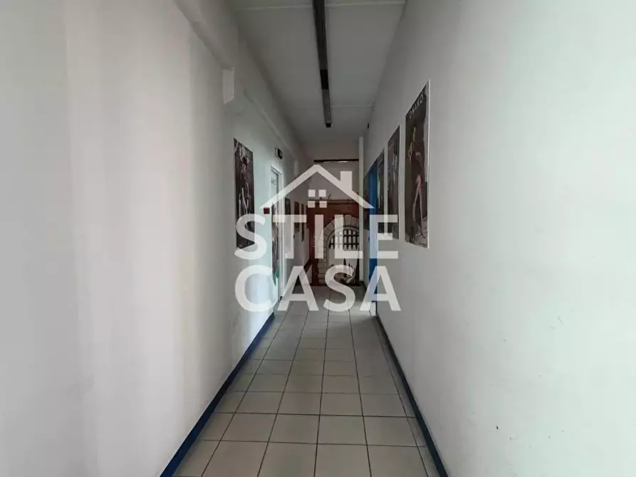 Immagine 16 di Capannone industriale in affitto  a Altopascio