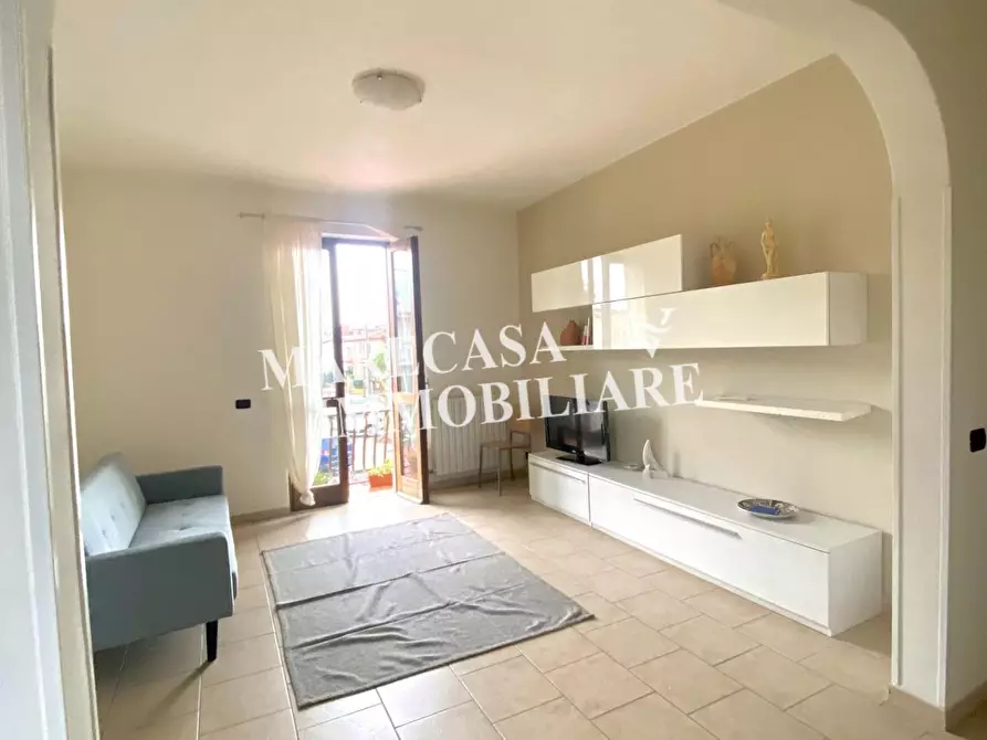 Immagine 1 di Appartamento in vendita  a Massa