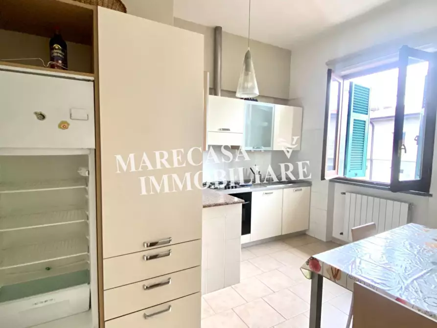 Immagine 5 di Appartamento in vendita  a Massa