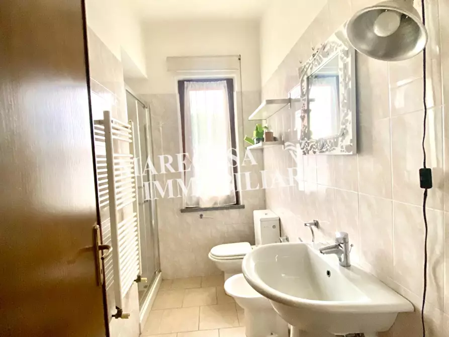 Immagine 9 di Appartamento in vendita  a Massa