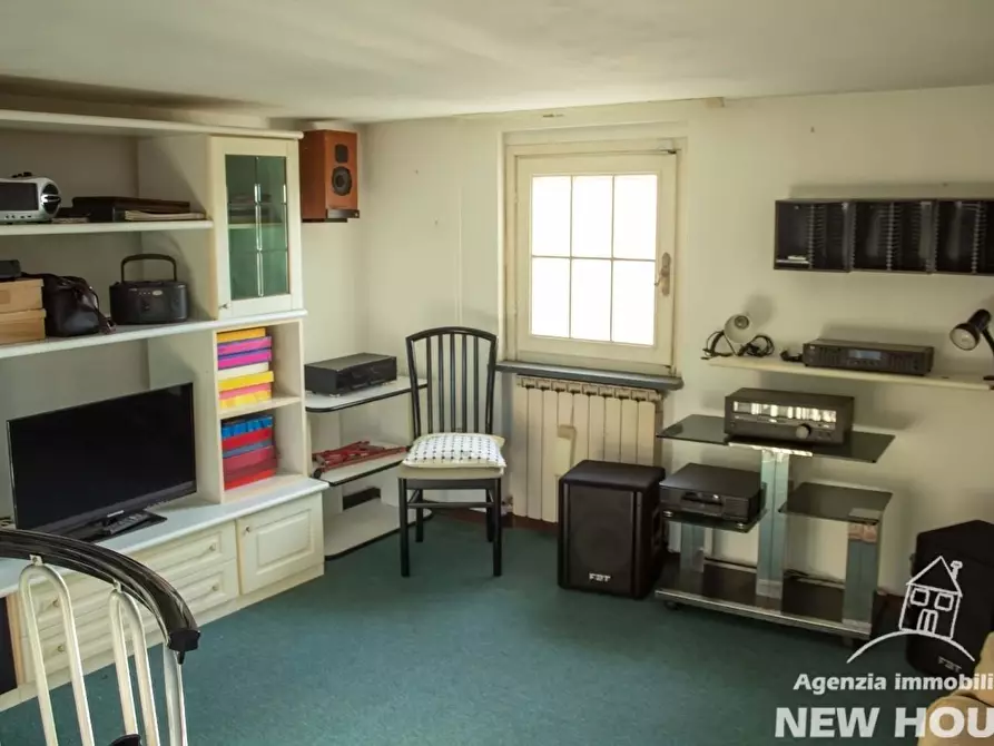 Immagine 9 di Villetta a schiera in vendita  a San Giuliano Terme