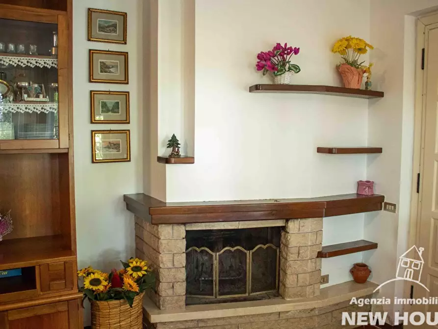 Immagine 3 di Villetta a schiera in vendita  a San Giuliano Terme