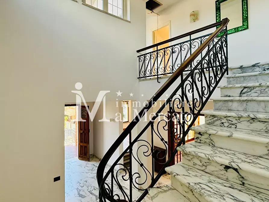 Immagine 8 di Porzione di casa in vendita  a Viareggio