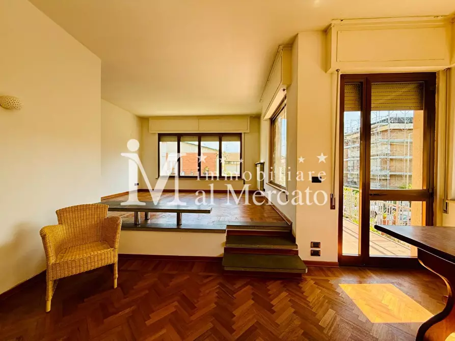 Immagine 11 di Porzione di casa in vendita  a Viareggio