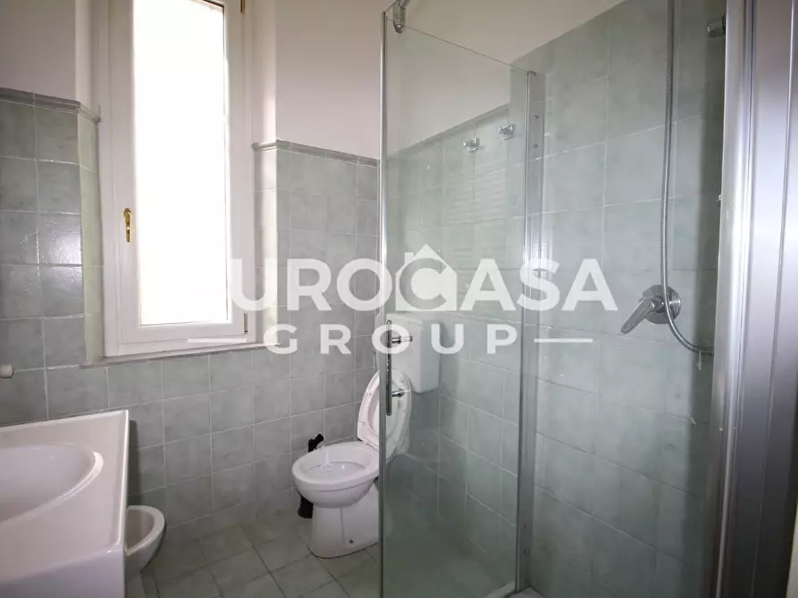 Immagine 15 di Appartamento in vendita  a Lucca