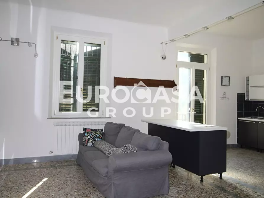 Immagine 7 di Appartamento in vendita  a Lucca