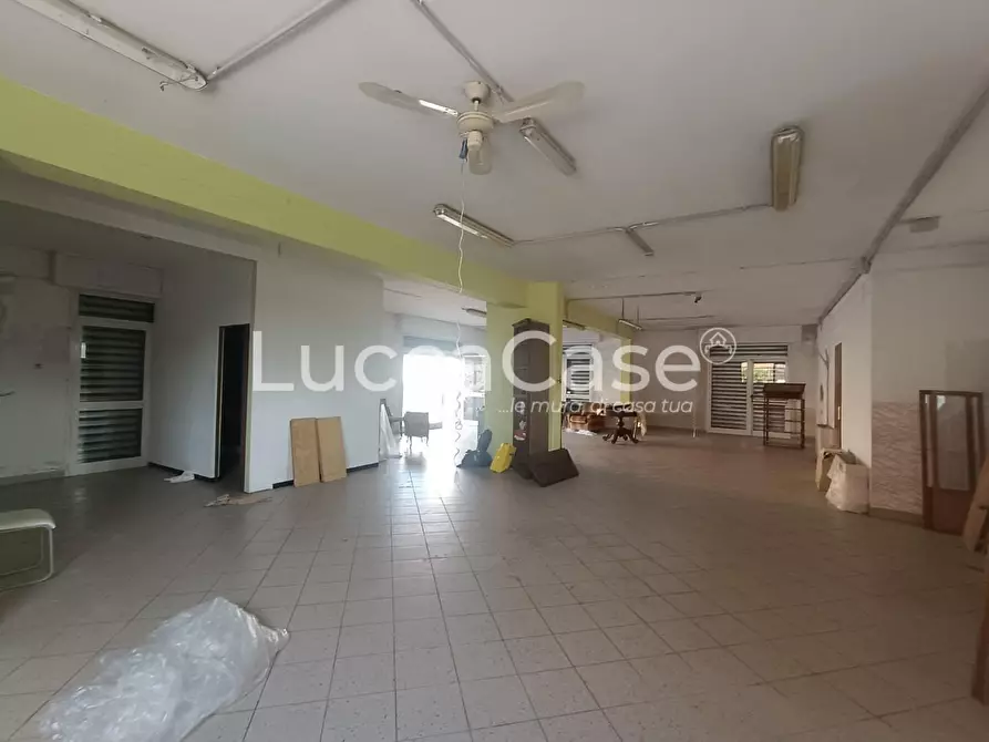 Immagine 4 di Locale commerciale in affitto  a Altopascio