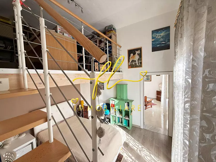 Immagine 15 di Appartamento in vendita  a Cecina