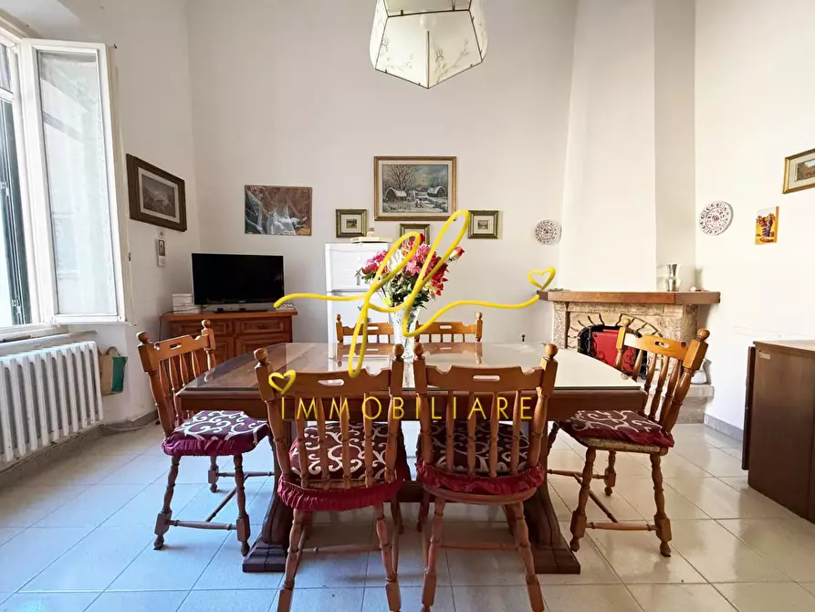 Immagine 3 di Appartamento in vendita  a Cecina