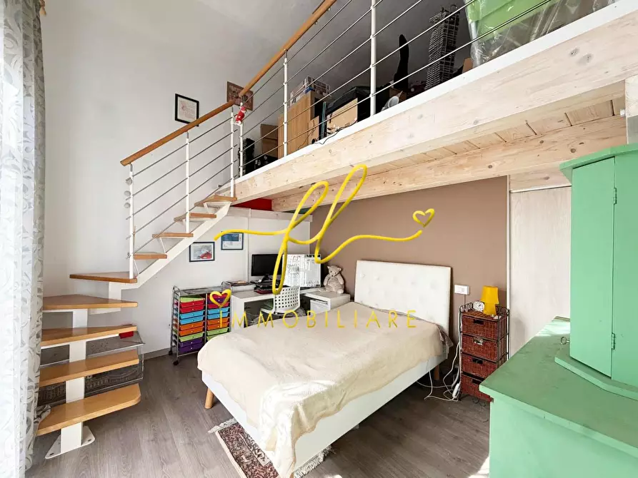 Immagine 16 di Appartamento in vendita  a Cecina