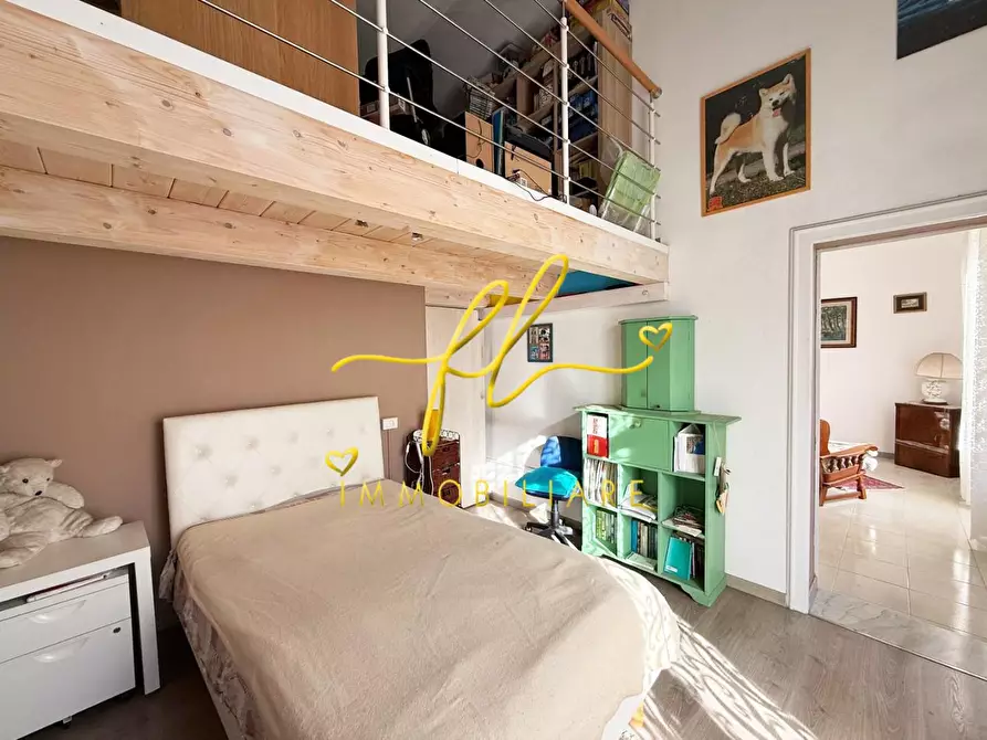 Immagine 17 di Appartamento in vendita  a Cecina