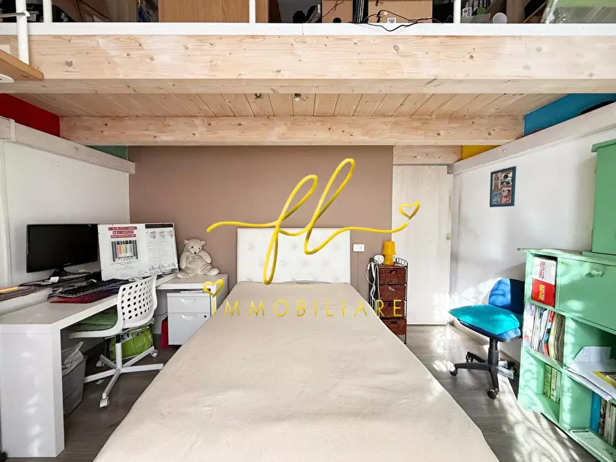 Immagine 13 di Appartamento in vendita  a Cecina