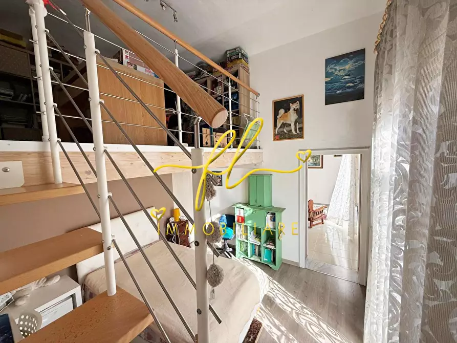 Immagine 14 di Appartamento in vendita  a Cecina