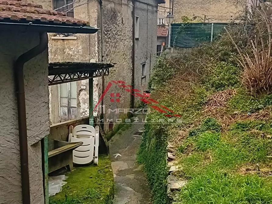 Immagine 13 di Porzione di casa in vendita  a Seravezza