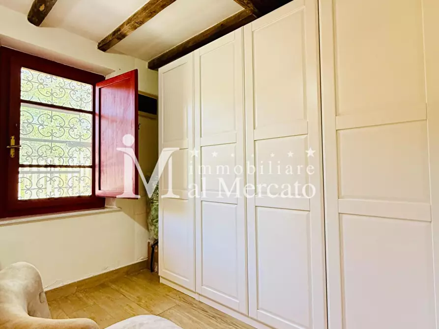 Immagine 56 di Rustico / casale in vendita  a Camaiore