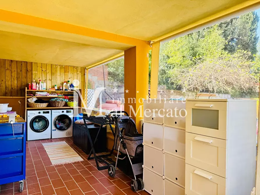 Immagine 6 di Rustico / casale in vendita  a Camaiore